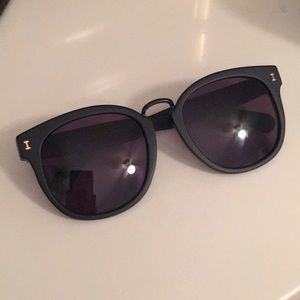 illesteva Sardinia sunglasses